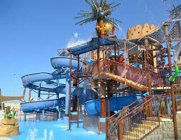6-RainFortress-Yas-Waterworld-Abu-Dhabi-United-Arab-Emirates-2560x1436-c